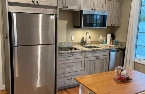 Weaverville Apartment | Weaverville cottage