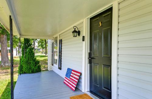 Cornelius House | Weekend Getaway in Cornelius Walk to Dining!