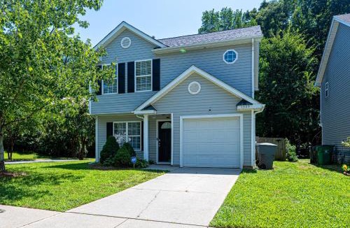 Oakdale House | Welcome to Charlotte Nest!