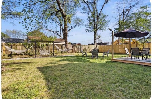 Norfolk House | Welcome to Gladstone Family Getaway!