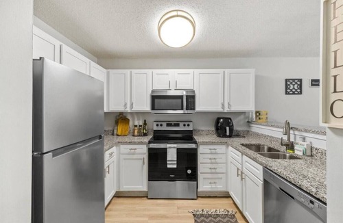 Greenville Apartment | Welcome to your home away from home in Greenville.This stylish 3-bedroom, 2-bath