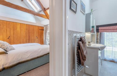 Llansadwrn House | West Barn
