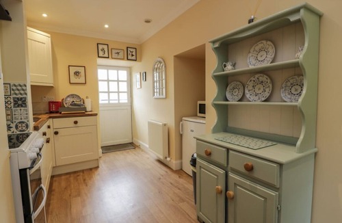 Crieff House | West Cottage, Comrie