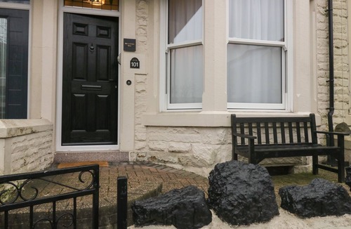 Morecambe Cottage | West End Bay
