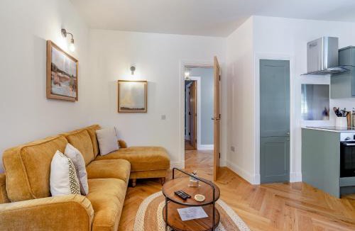 Murthly House | West Lodge
