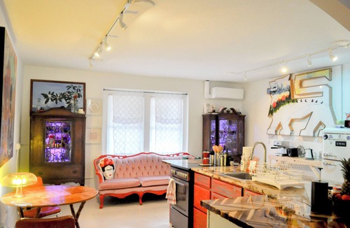 Winston - Salem House | West Salem Art Hotel: Artful Lodging and Lodging for Art.