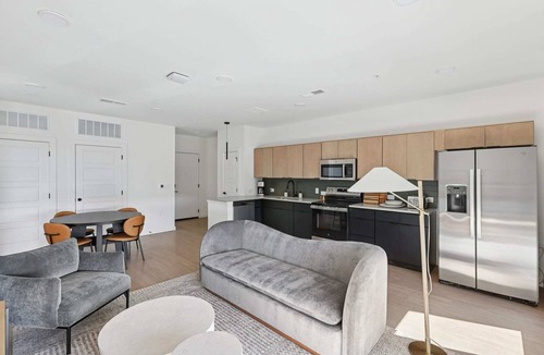 Eighth Avenue Apartment | Westerly House