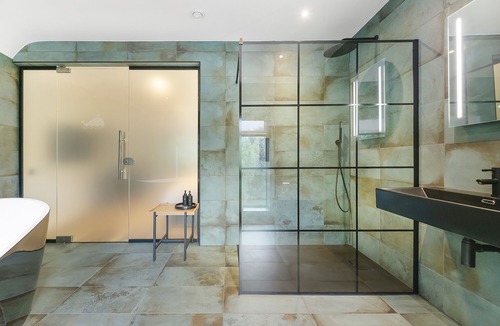 Ashtead House | Westleigh