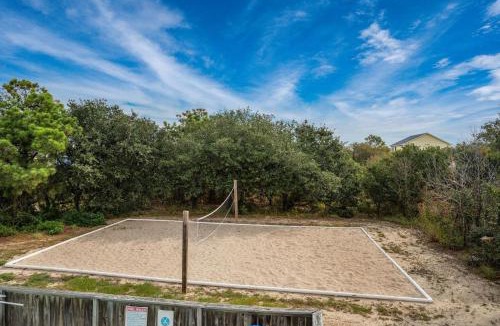 Whalehead Beach House | WH567 Sunshine Daydream