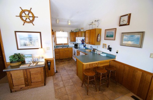 Whalehead Beach House | WH972- 5BRs, Private Pool, Hot Tub, WIFI, Just One Block To The Beach!