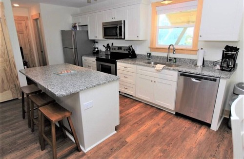 South Nags Head Cottage | Whalebone Oceanfront 3 Bedroom Cottage B