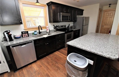 South Nags Head Cottage | Whalebone Oceanfront 3 Bedroom Cottage C