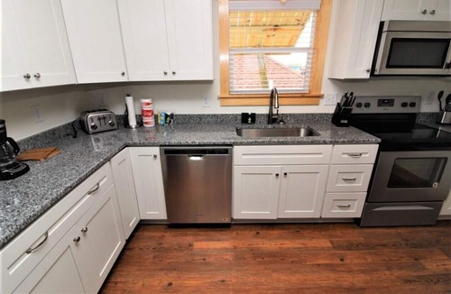 South Nags Head Cottage | Whalebone Oceanside 3 Bedroom Cottage G