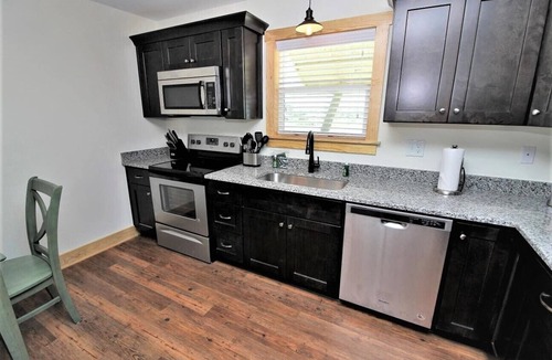 South Nags Head Cottage | Whalebone Oceanside 3 Bedroom Cottage A