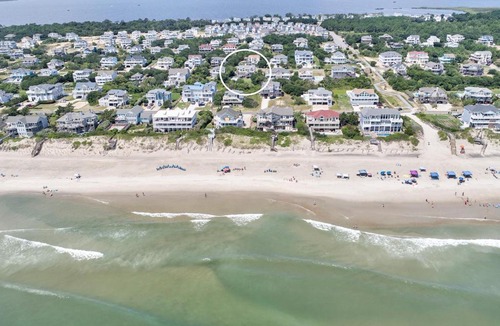 Whalehead Beach House | Whalecome to the Beach