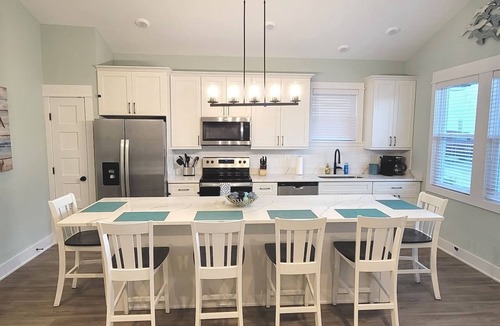 Corolla Village Condo | Whalehead Waves: New Condo - Steps to the Beach
