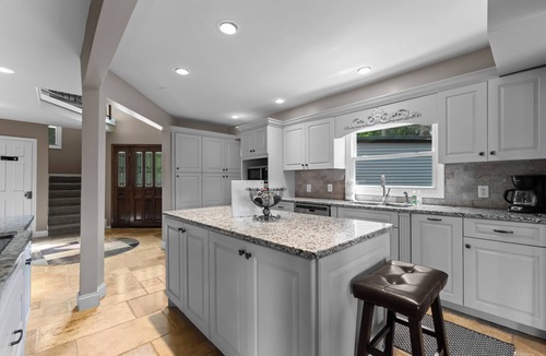 Lake Norman of Catawba House | What a View! Perfect Family Meeting Place. BIG Views! Private.