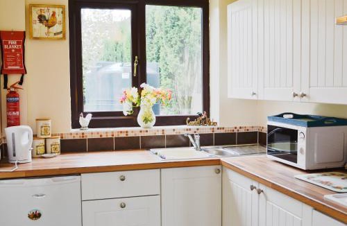 Horncastle House | White Cottage