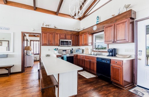 Holden Beach House | "White Eagle" - Oceanfront Home, 6 Bedrooms/4 Bathrooms