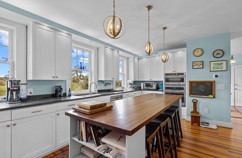 Morehead City House | White Rock-Soundfront Home with Pool
