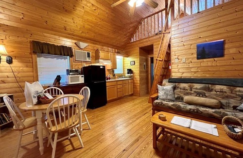 Laurel Springs Cabin | Whitetail On Laurel Creek - Laurel Springs, NC