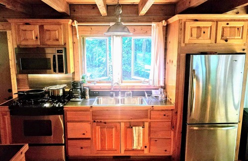 Highlands House | Whitewater Mountain Cabin on the Cullasaja River