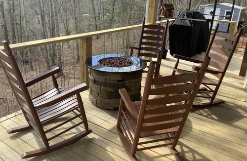 Franklin House | Whitfield Hideaway