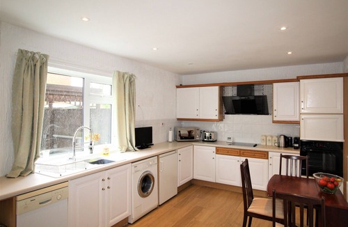 Whitley Bay House | Whitley Bay House Sleeps 6 with Garden