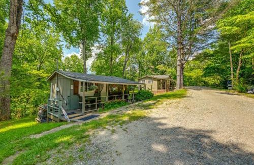 Qualla Apartment | Whittier Vacation Rental Cabin in Tranquil Setting