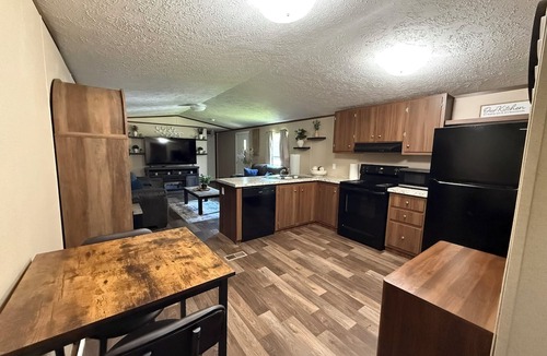 Bainbridge House | Whyte Pine Woods