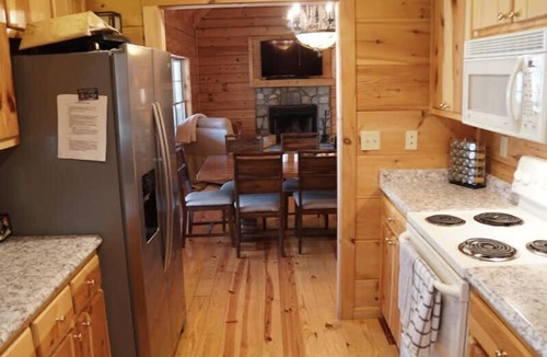 Settlers Ridge House | Wild Peace Secluded Cabin, Fireplace, Fire Pit