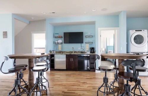 Carova Beach House | Wildhorse Beachfront 12 bedroom Pool Estate