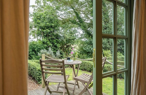 Beccles Cabin | Willow Lodge, Toad Hall, Wangford
