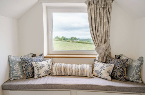 Ludchurch Cottage | Willow Tree Cottage - UK35893