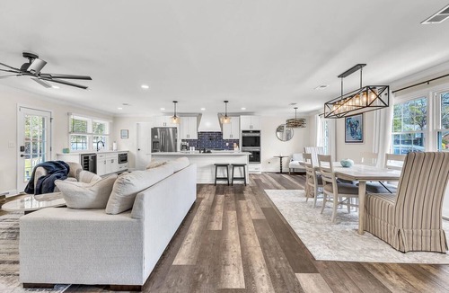 Wilmington House | Wilmington Coastal Retreat 3BR Near Beaches!