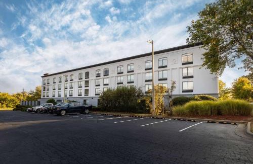 Concord Hotel | Wingate by Wyndham Charlotte Concord Mills/Speedway