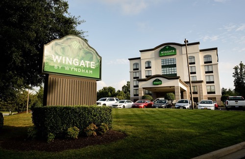 Greensboro Hotel | Wingate by Wyndham Greensboro