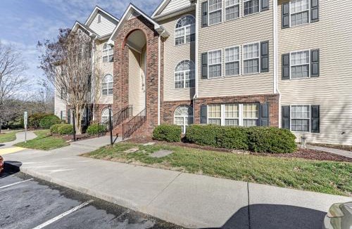 Winston - Salem Apartment | Winston-Salem Condo with Balcony Steps to Golf!