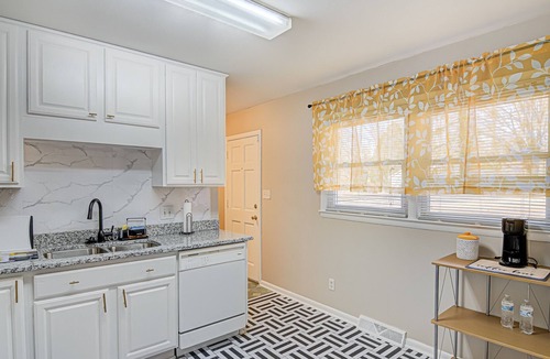 Winston - Salem House | Winston Salem Sunshine Retreat