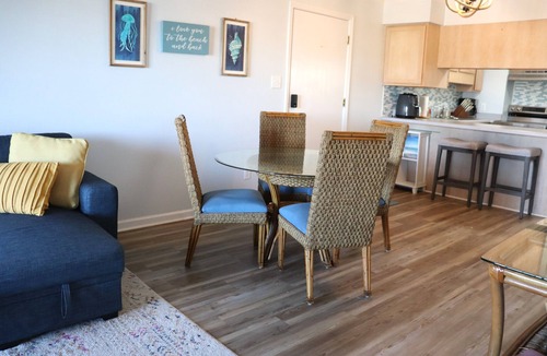 Emerald Isle Condo | Winter Monthly Rentals Available - Oceanside condo in Emerald Isle