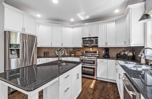 Mooresville House | Winter specials! Welcome to our LKN HOME! Sleeps 16! Boat Rental Available!