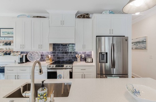 Long Beach House | Wonderful New Dog Friendly Home with Hot Tub, Golf Cart and Screened In Porch, Easy Access to Beach