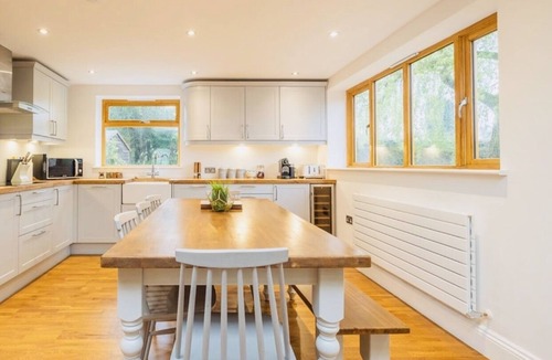 Tiptoe House | Wonderful Willow Cottage