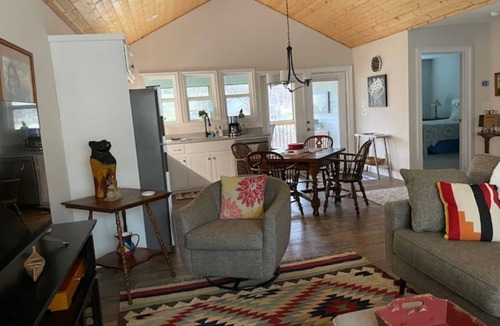 Hayesville Cottage | Wood Haven on the River- cozy cottage on the Hiawassee River in Hayesville NC