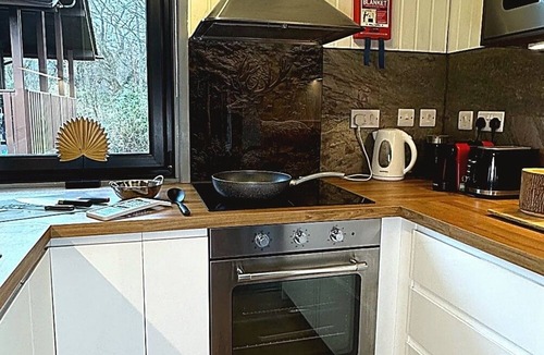 Kilmun Cabin | Wooden Cosy Retreat