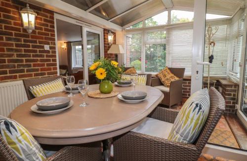 Fontwell House | Woodend Annexe