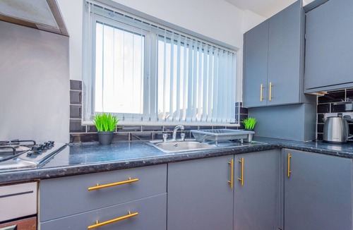 Heswall House | Workforce Accommodation Near Deeside | Sleeps 6