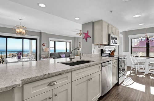 Shell Island Condo | Wrightsville Oceanfront Condo: Pool, Ocean Views, Beach Access