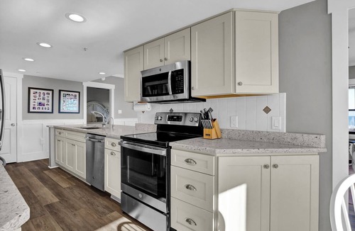 Shell Island Condo | Wrightsville Oceanfront Condo: Pool, Ocean Views, Beach Access