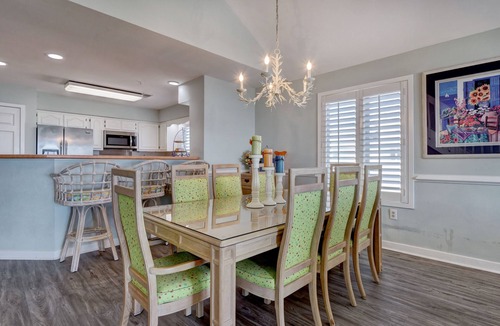 Shell Island Condo | Wrightsville Dunes B-3A - Oceanfront condo with community pool, tennis, beach